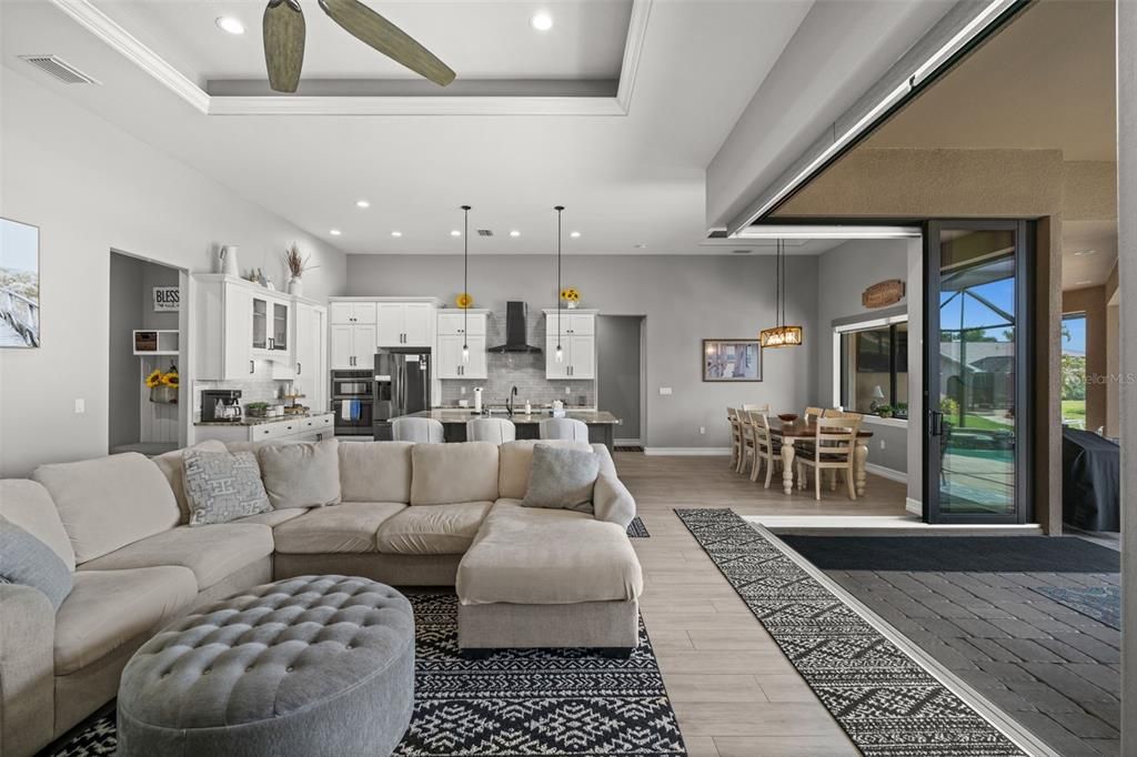 For Sale: $974,900 (3 beds, 2 baths, 2123 Square Feet)