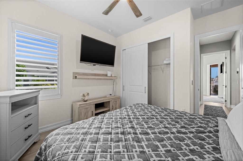 For Sale: $974,900 (3 beds, 2 baths, 2123 Square Feet)
