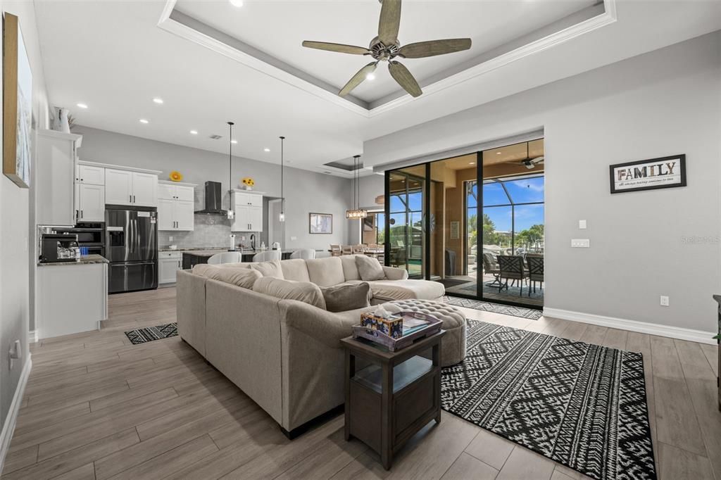 For Sale: $974,900 (3 beds, 2 baths, 2123 Square Feet)