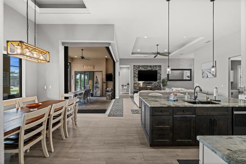 For Sale: $974,900 (3 beds, 2 baths, 2123 Square Feet)