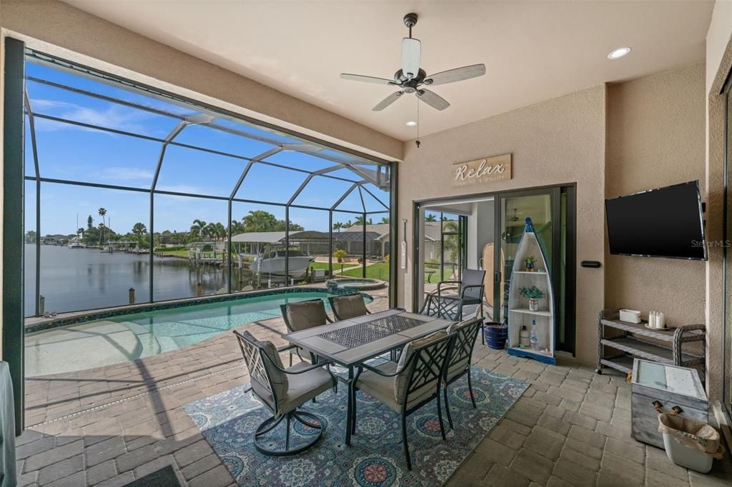 For Sale: $974,900 (3 beds, 2 baths, 2123 Square Feet)