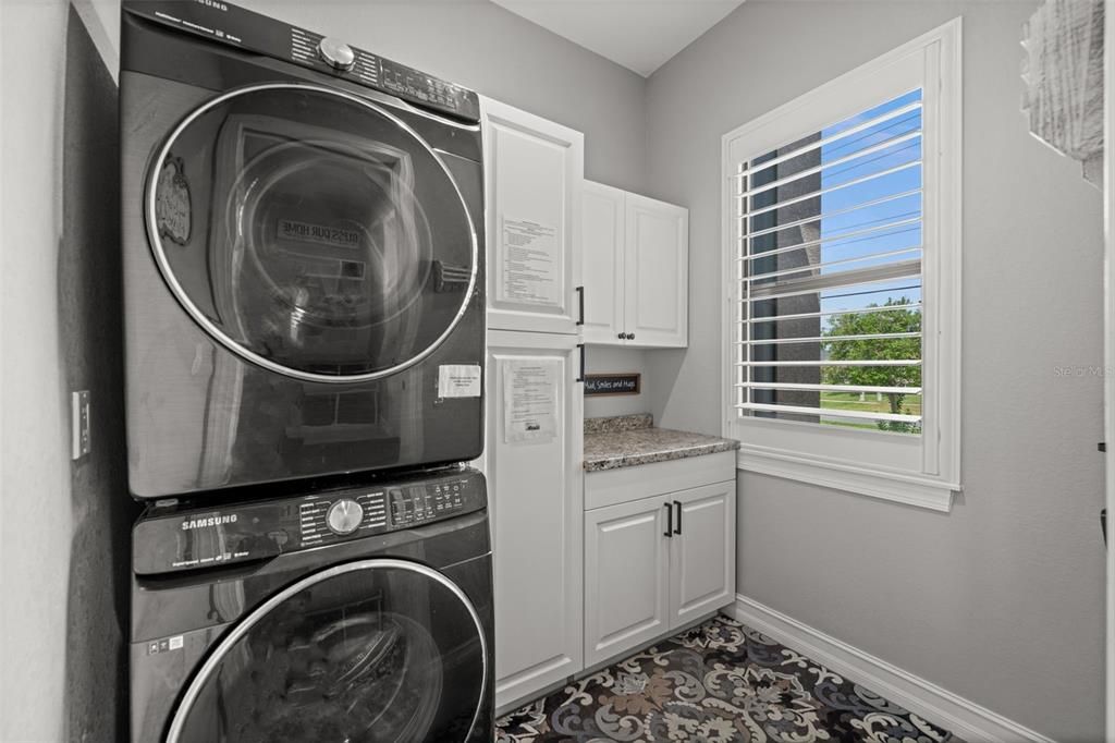 For Sale: $974,900 (3 beds, 2 baths, 2123 Square Feet)