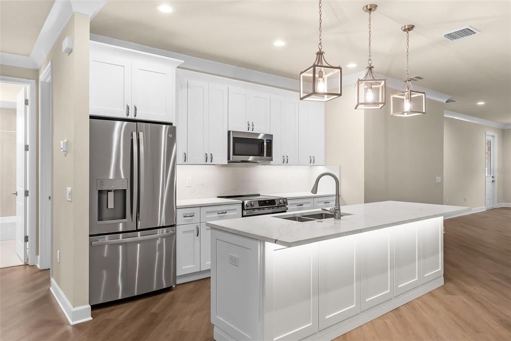For Sale: $579,000 (3 beds, 2 baths, 1926 Square Feet)