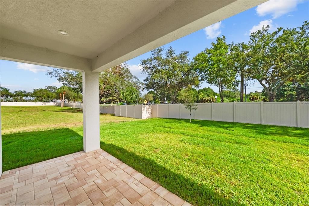 For Sale: $579,000 (3 beds, 2 baths, 1926 Square Feet)