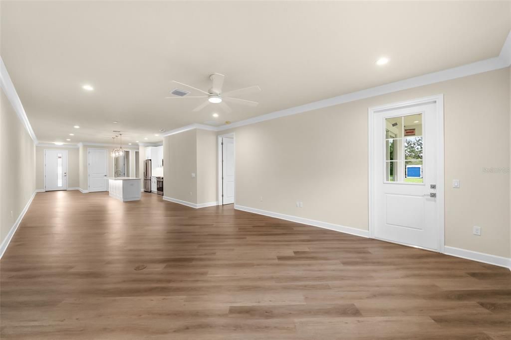 For Sale: $579,000 (3 beds, 2 baths, 1926 Square Feet)