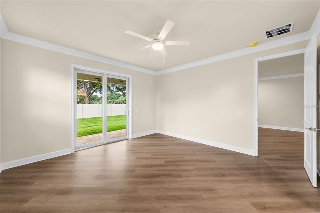 For Sale: $579,000 (3 beds, 2 baths, 1926 Square Feet)