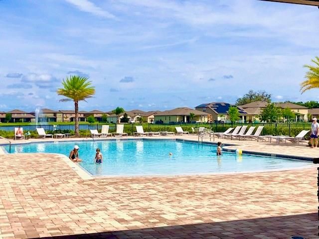 For Rent: $2,275 (2 beds, 2 baths, 1464 Square Feet)