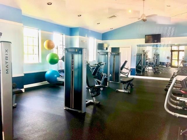 For Rent: $2,275 (2 beds, 2 baths, 1464 Square Feet)