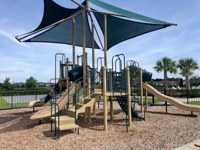 For Rent: $2,275 (2 beds, 2 baths, 1464 Square Feet)