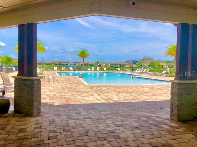 For Rent: $2,275 (2 beds, 2 baths, 1464 Square Feet)