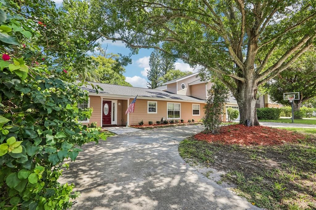 For Sale: $790,000 (4 beds, 4 baths, 3354 Square Feet)