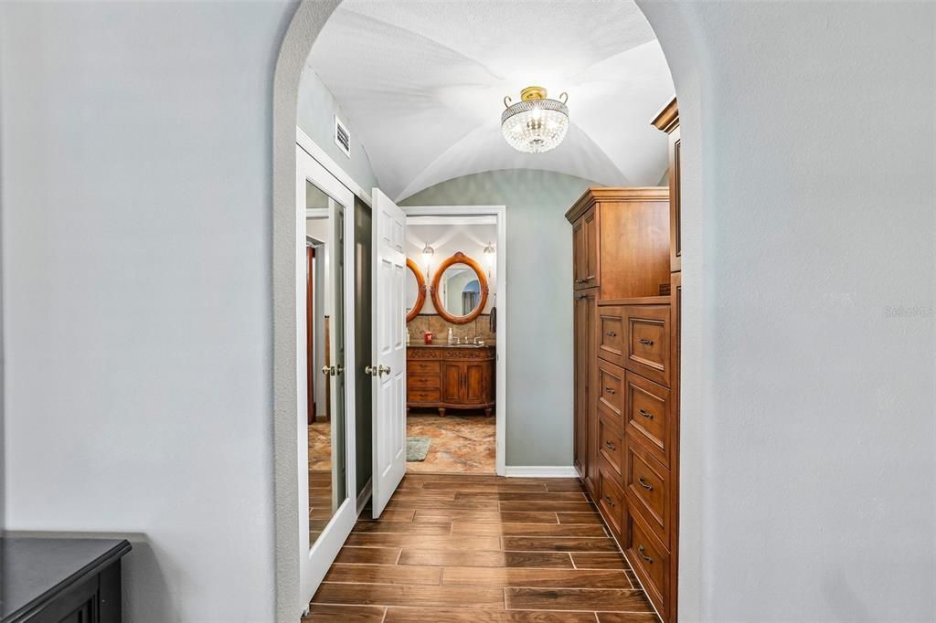 For Sale: $790,000 (4 beds, 4 baths, 3354 Square Feet)
