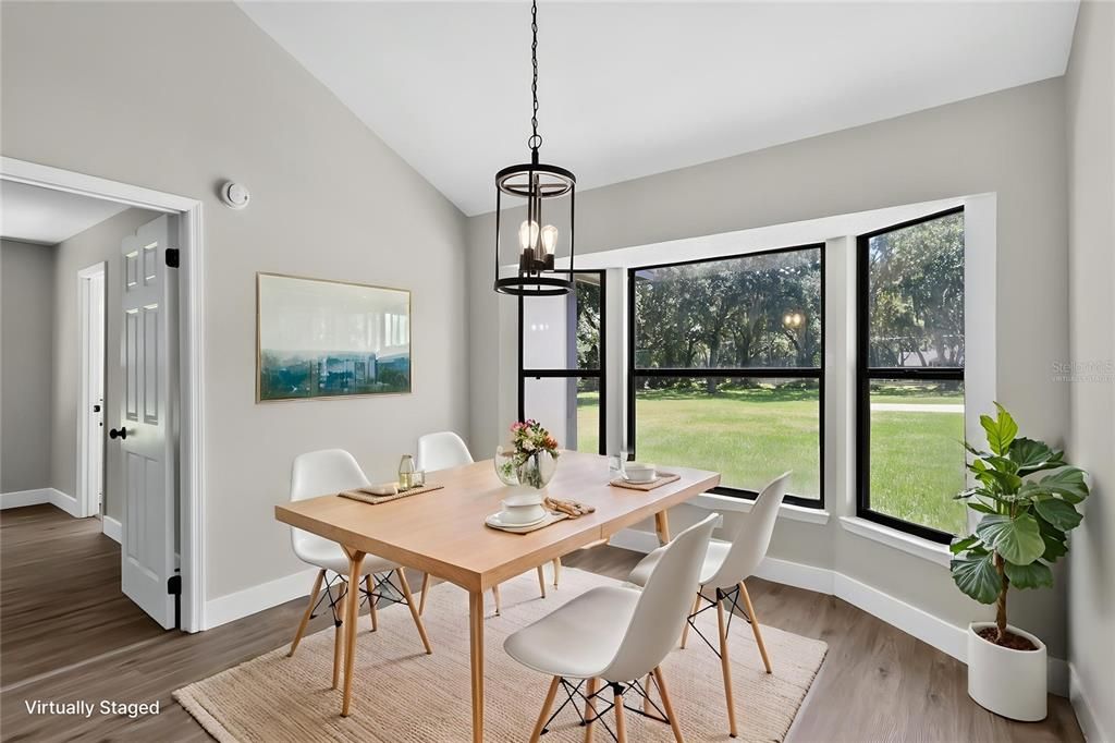 En Venta: $649,900 (5 camas, 3 baños, 2312 Pies cuadrados)