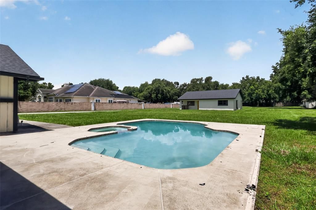 En Venta: $649,900 (5 camas, 3 baños, 2312 Pies cuadrados)