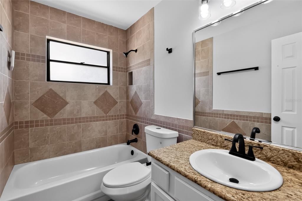 En Venta: $649,900 (5 camas, 3 baños, 2312 Pies cuadrados)