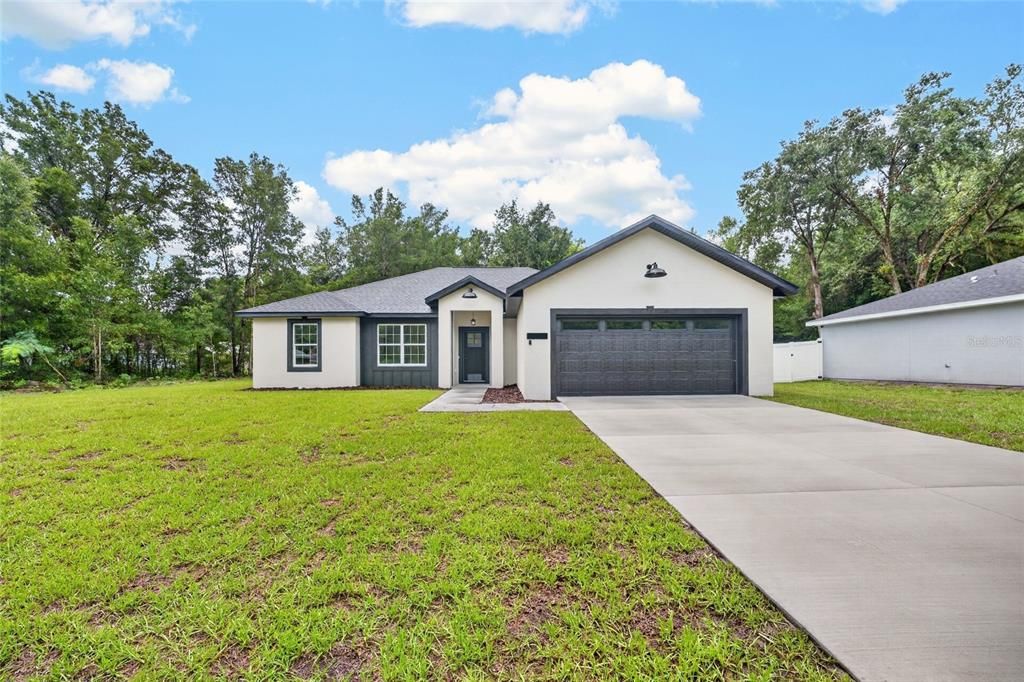 For Sale: $324,900 (4 beds, 2 baths, 1863 Square Feet)
