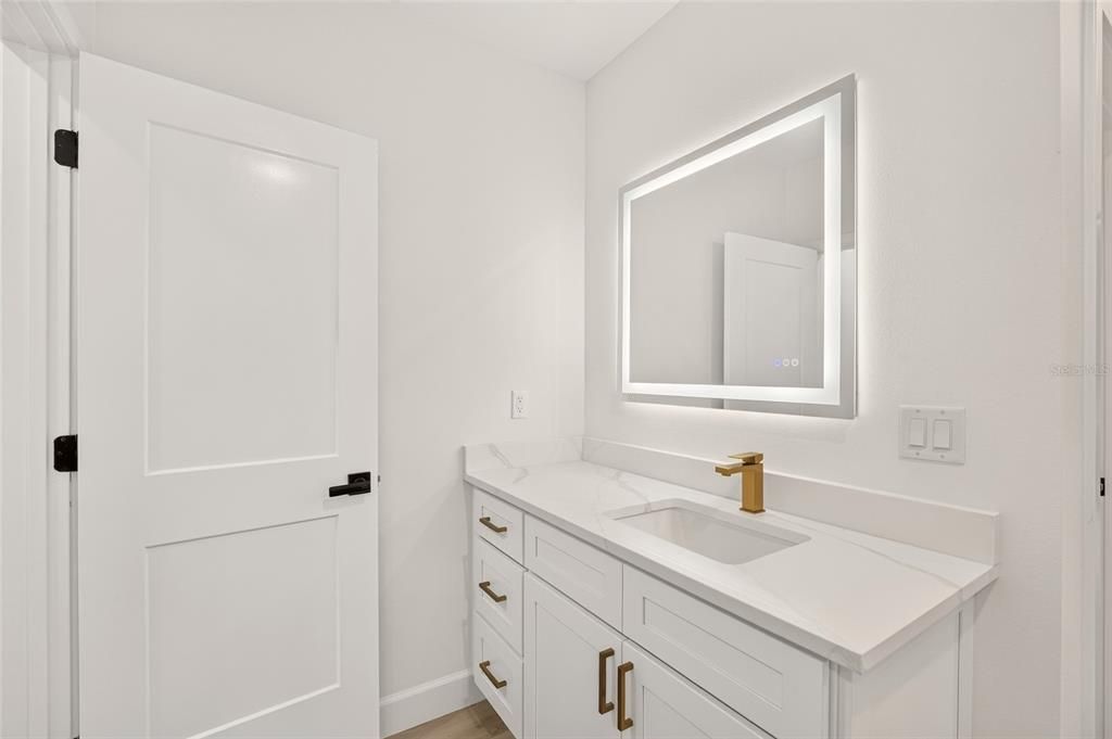 For Sale: $324,900 (4 beds, 2 baths, 1863 Square Feet)