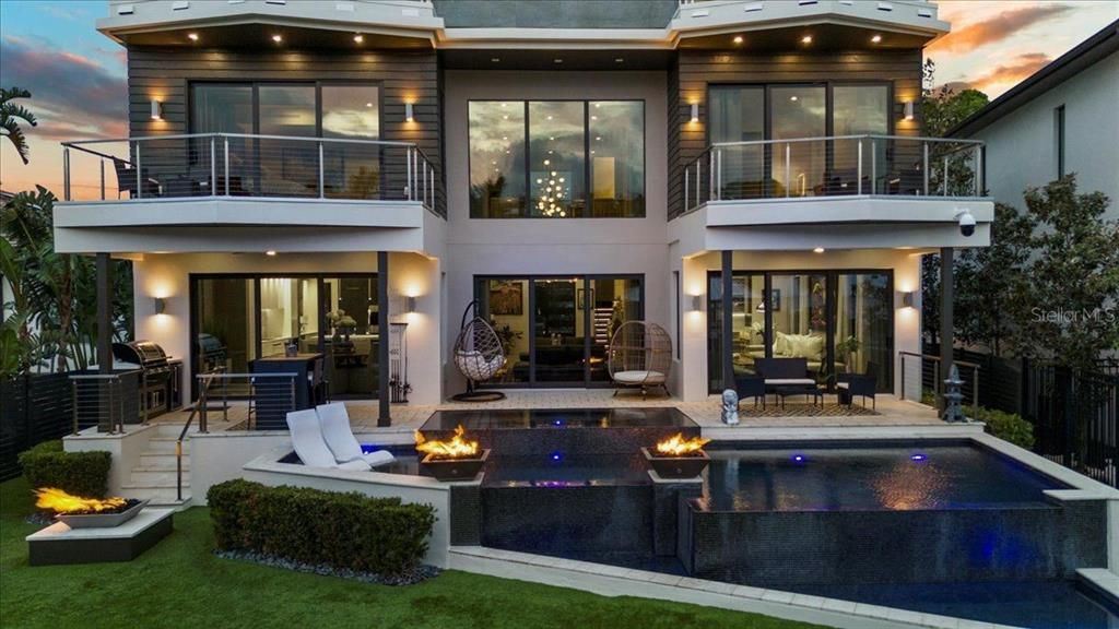 For Rent: $28,000 (6 beds, 6 baths, 7250 Square Feet)