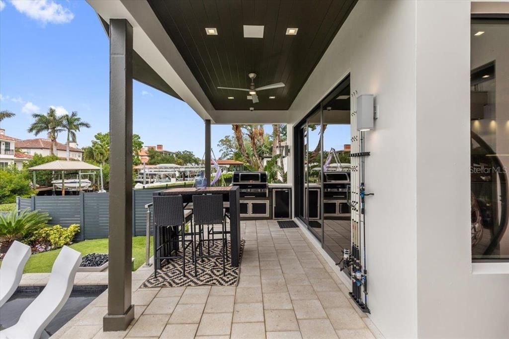 For Rent: $28,000 (6 beds, 6 baths, 7250 Square Feet)