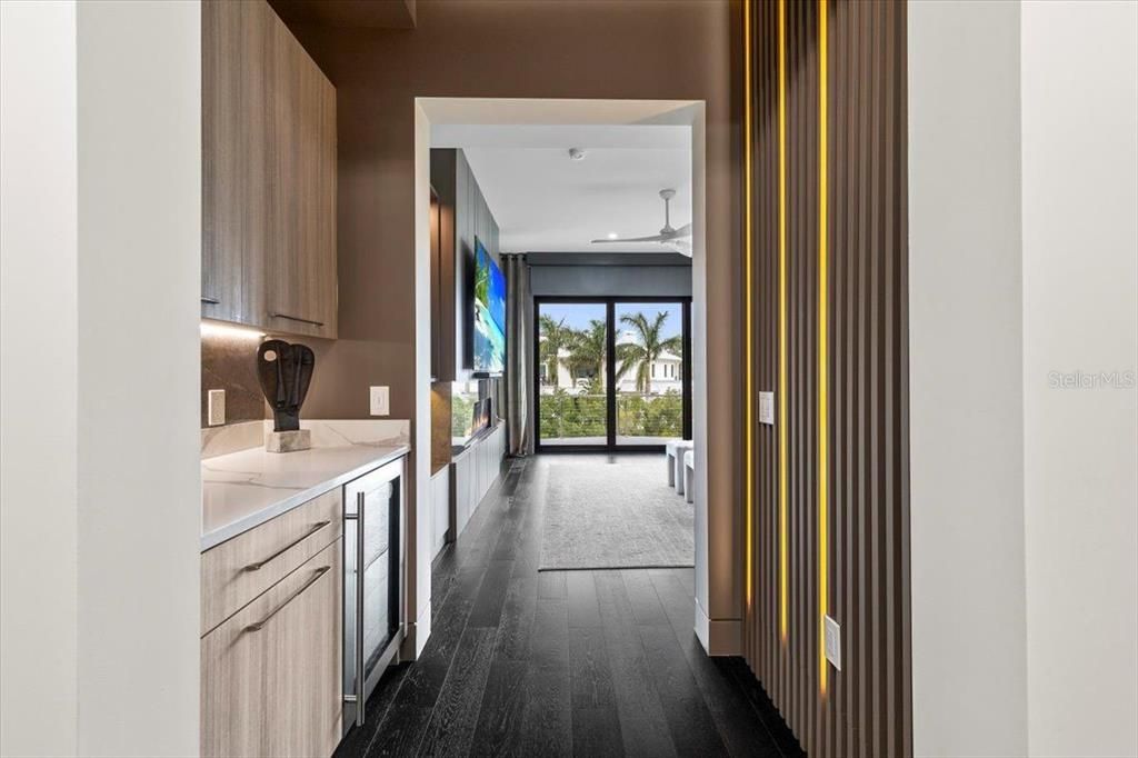 For Rent: $28,000 (6 beds, 6 baths, 7250 Square Feet)