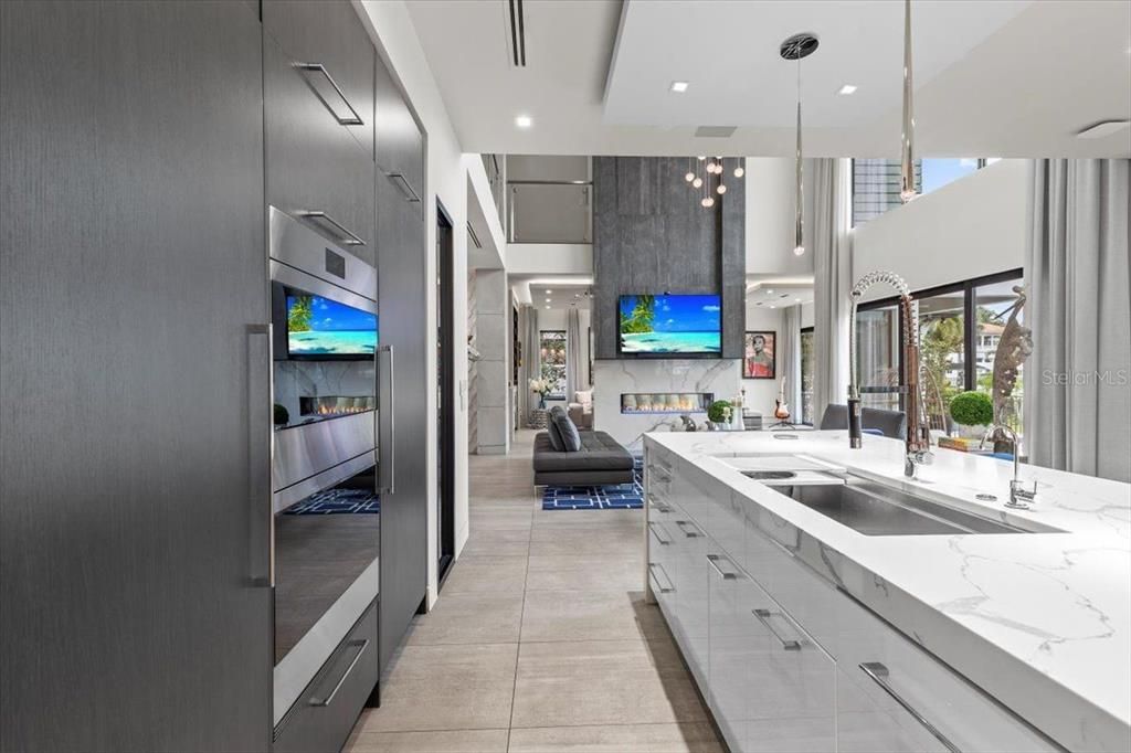 For Rent: $28,000 (6 beds, 6 baths, 7250 Square Feet)