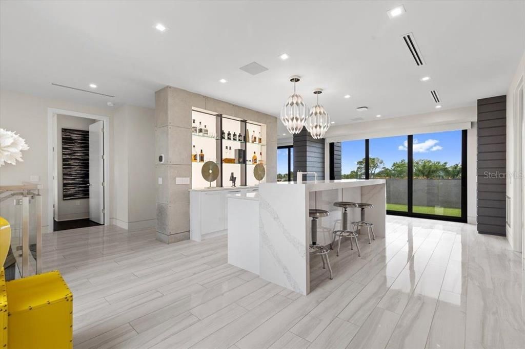For Rent: $28,000 (6 beds, 6 baths, 7250 Square Feet)
