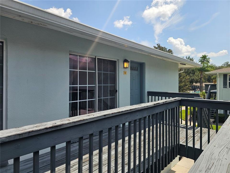 For Sale: $178,000 (2 beds, 2 baths, 870 Square Feet)