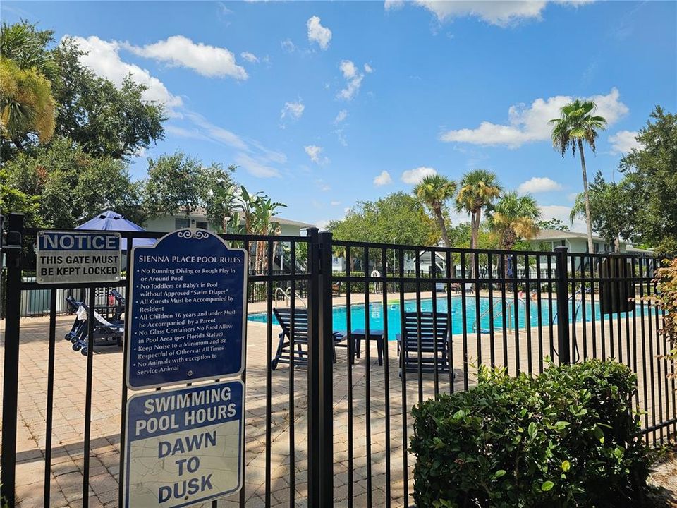 For Sale: $178,000 (2 beds, 2 baths, 870 Square Feet)