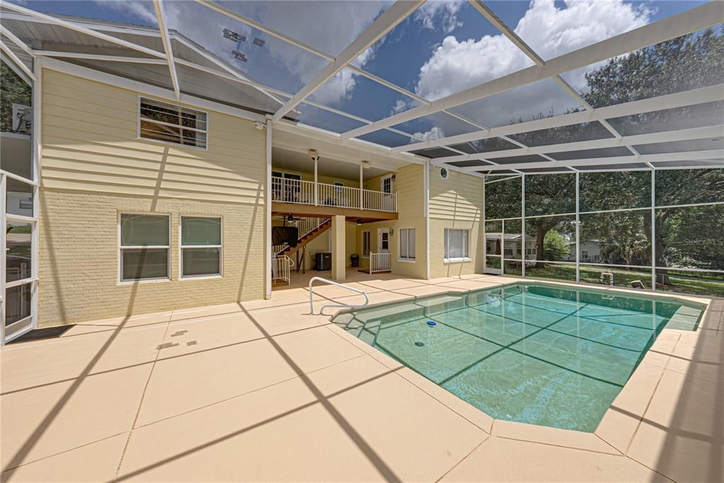 For Sale: $420,000 (5 beds, 4 baths, 3676 Square Feet)