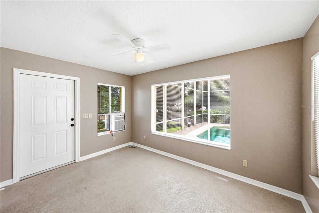 For Sale: $420,000 (5 beds, 4 baths, 3676 Square Feet)