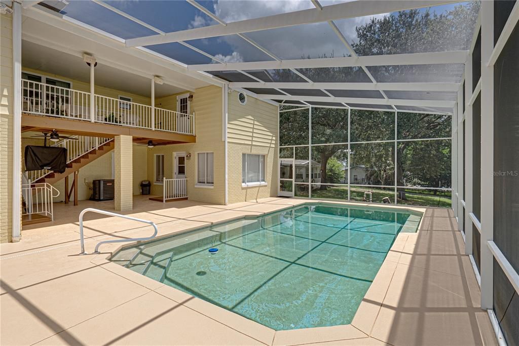 For Sale: $420,000 (5 beds, 4 baths, 3676 Square Feet)