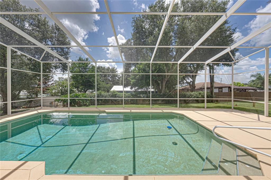 For Sale: $420,000 (5 beds, 4 baths, 3676 Square Feet)