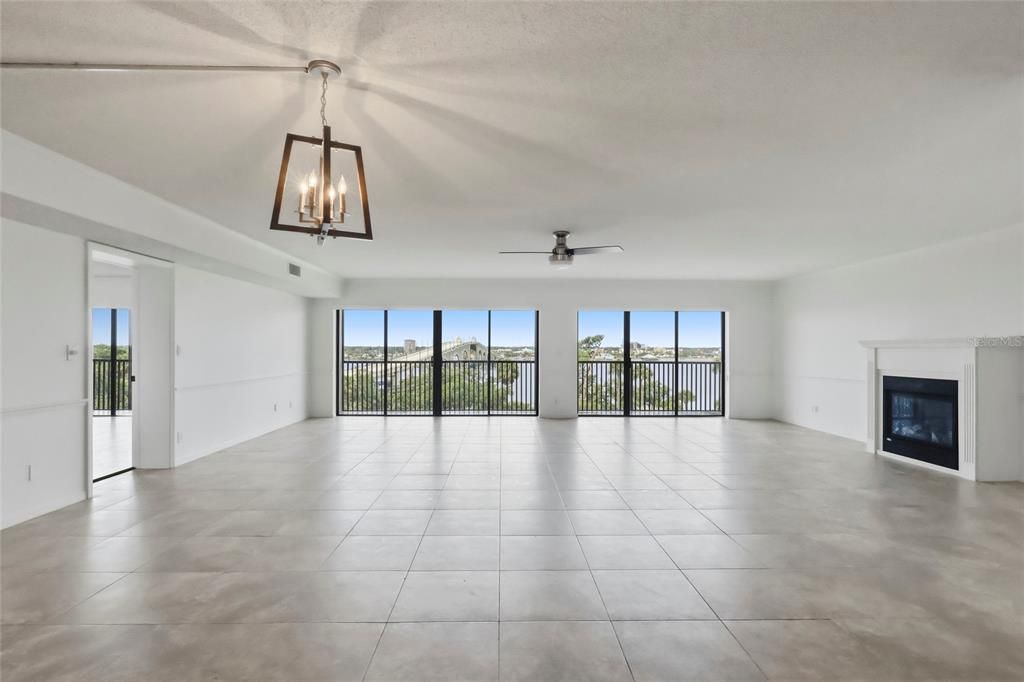 For Sale: $550,000 (3 beds, 2 baths, 2306 Square Feet)