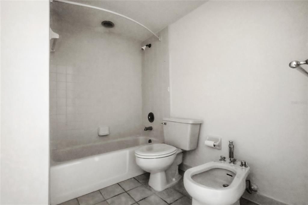 For Sale: $550,000 (3 beds, 2 baths, 2306 Square Feet)
