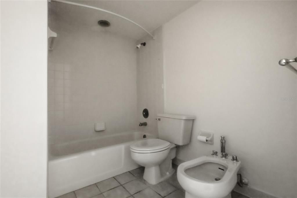 For Sale: $550,000 (3 beds, 2 baths, 2306 Square Feet)