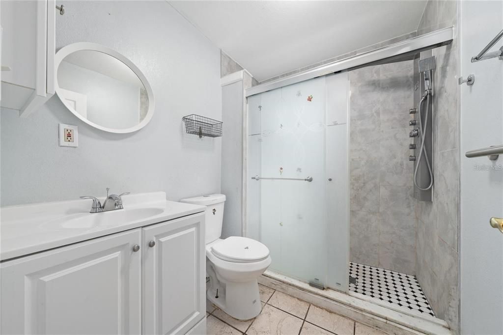 For Sale: $293,000 (4 beds, 2 baths, 1460 Square Feet)