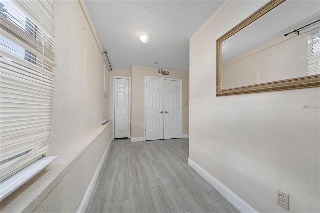 For Sale: $293,000 (4 beds, 2 baths, 1460 Square Feet)