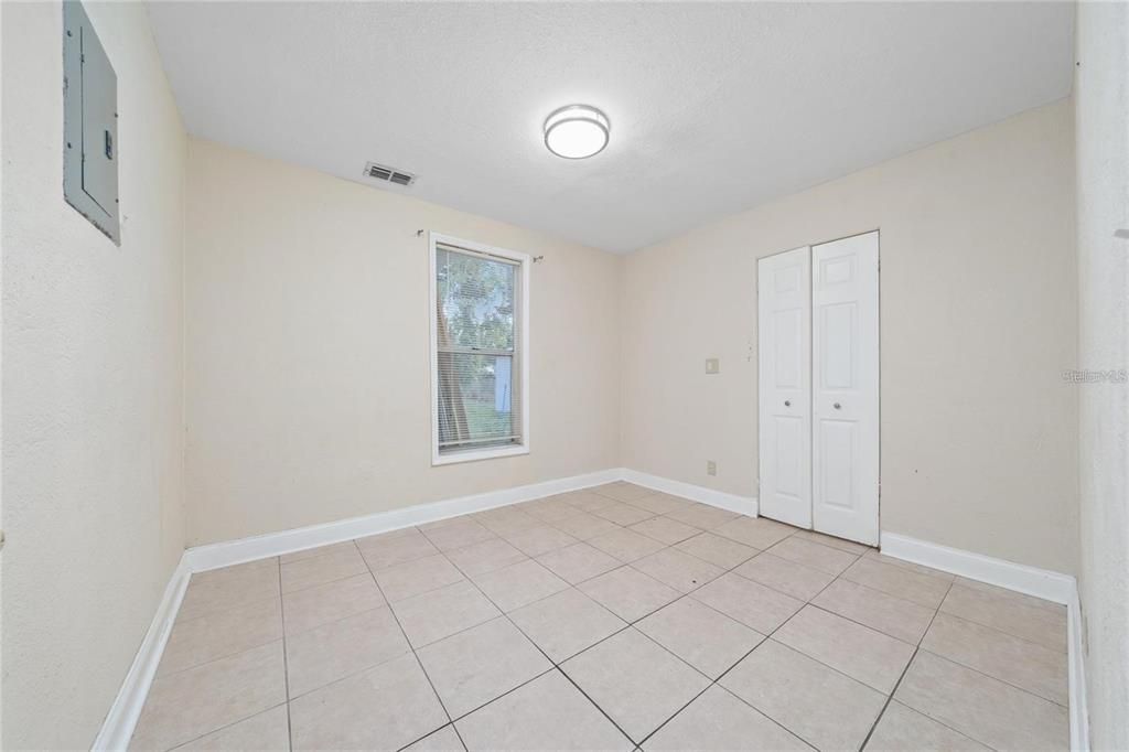 For Sale: $293,000 (4 beds, 2 baths, 1460 Square Feet)
