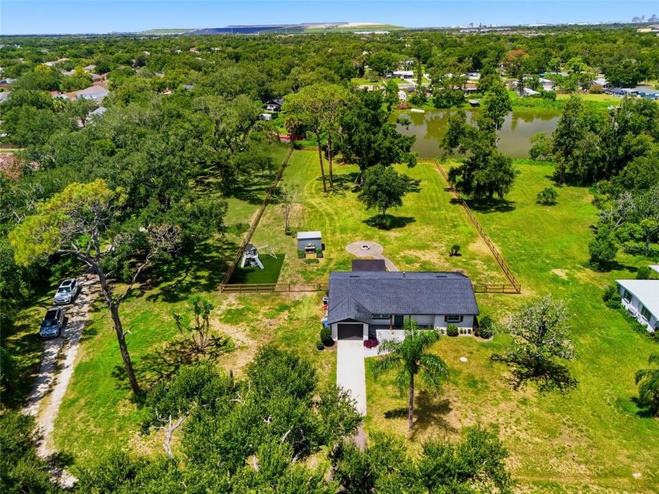 For Sale: $459,900 (2 beds, 2 baths, 1196 Square Feet)