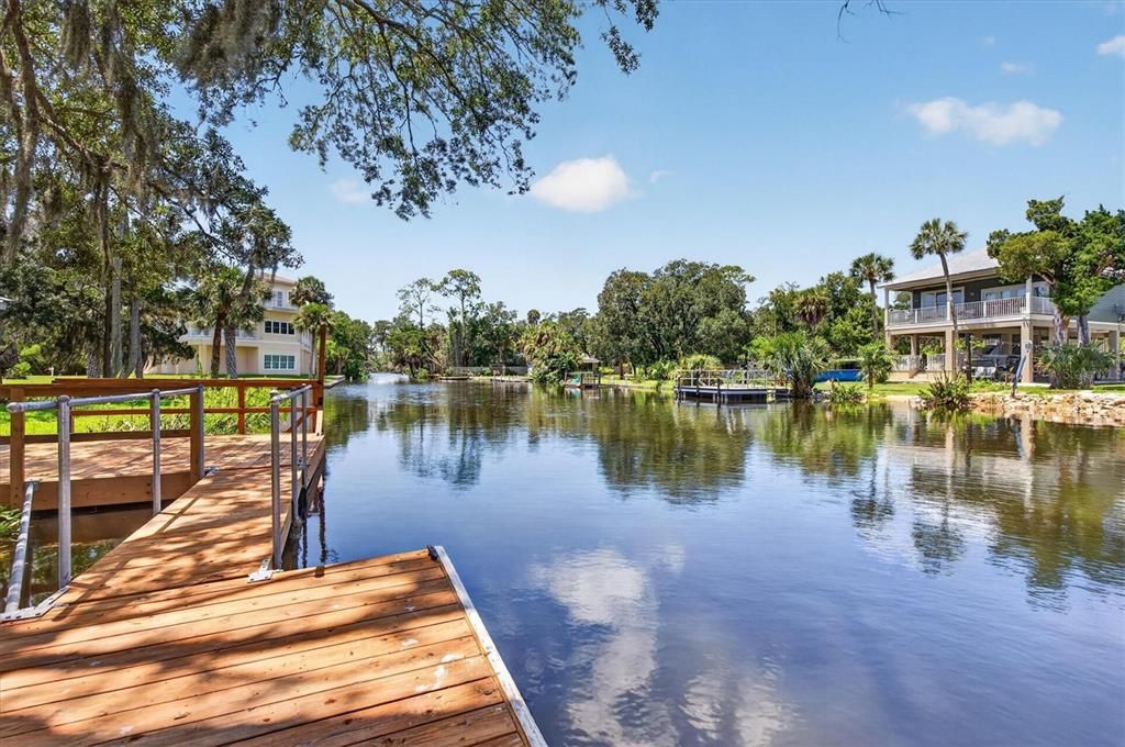For Sale: $559,900 (2 beds, 2 baths, 1350 Square Feet)