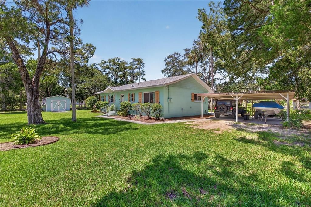 For Sale: $559,900 (2 beds, 2 baths, 1350 Square Feet)