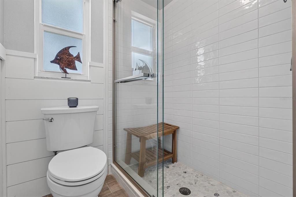 For Sale: $559,900 (2 beds, 2 baths, 1350 Square Feet)