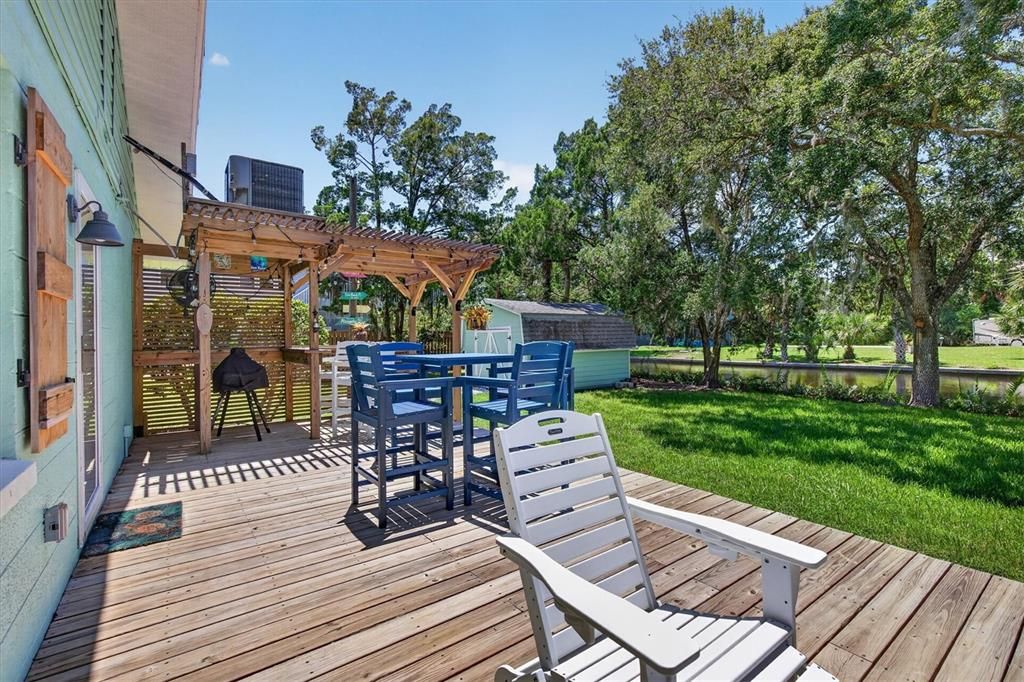 For Sale: $559,900 (2 beds, 2 baths, 1350 Square Feet)