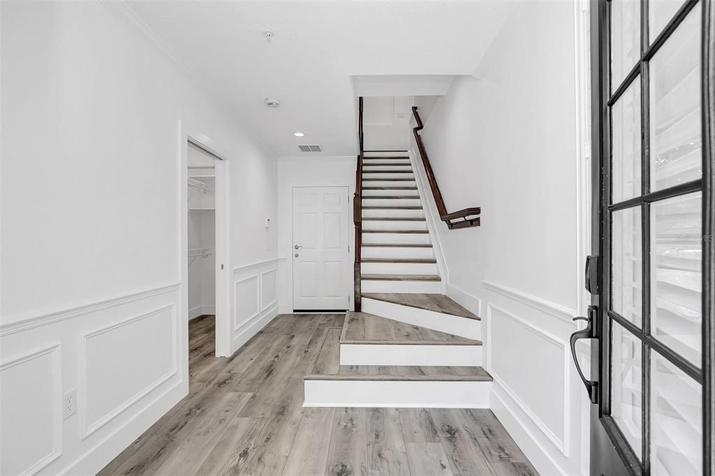 For Rent: $4,950 (3 beds, 3 baths, 1895 Square Feet)