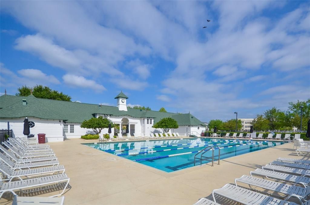 For Rent: $4,950 (3 beds, 3 baths, 1895 Square Feet)
