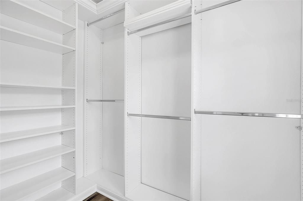 For Rent: $4,950 (3 beds, 3 baths, 1895 Square Feet)