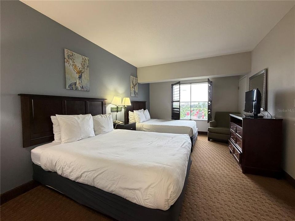 For Sale: $129,000 (1 beds, 1 baths, 542 Square Feet)