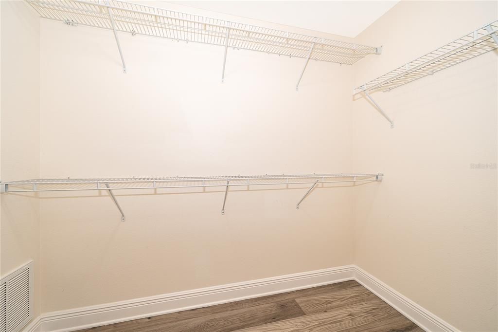 For Rent: $2,600 (4 beds, 3 baths, 2254 Square Feet)