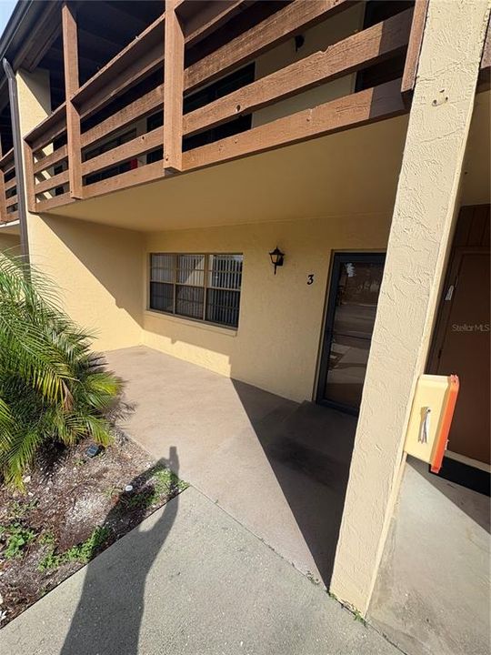 For Sale: $85,000 (1 beds, 1 baths, 647 Square Feet)