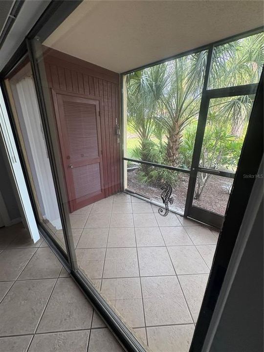 For Sale: $85,000 (1 beds, 1 baths, 647 Square Feet)
